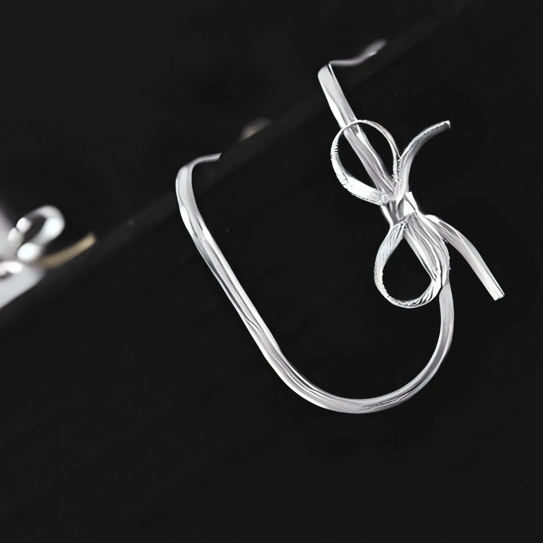 Passion Waterproof Short Bow Necklace Silver Plating