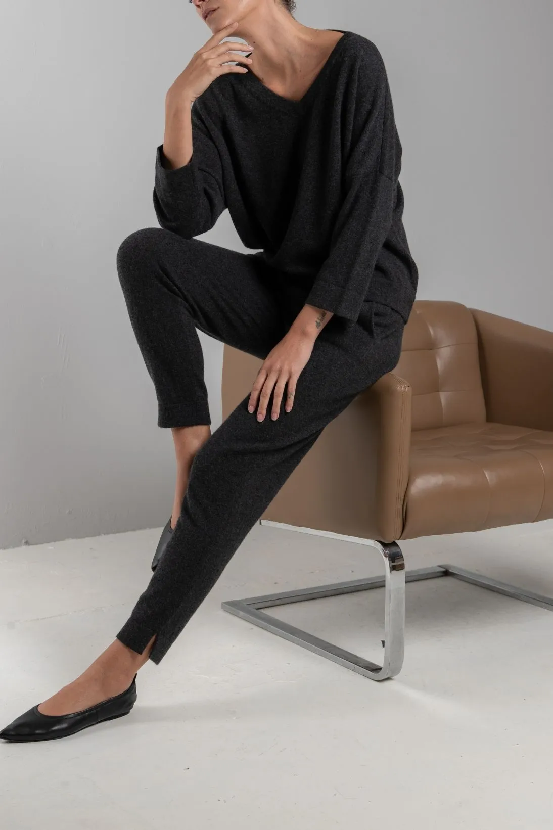 RECYCLED CASHMERE SIDE SLIT PANT